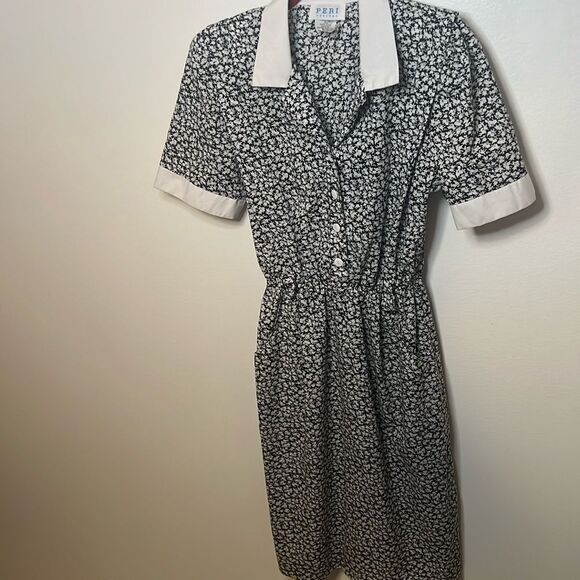 Peri Petites vintage dress button down cinch waist black and while floral size 8 - Picture 1 of 11